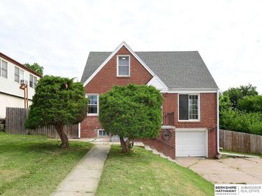 3110 Young Street, Omaha, NE 68112