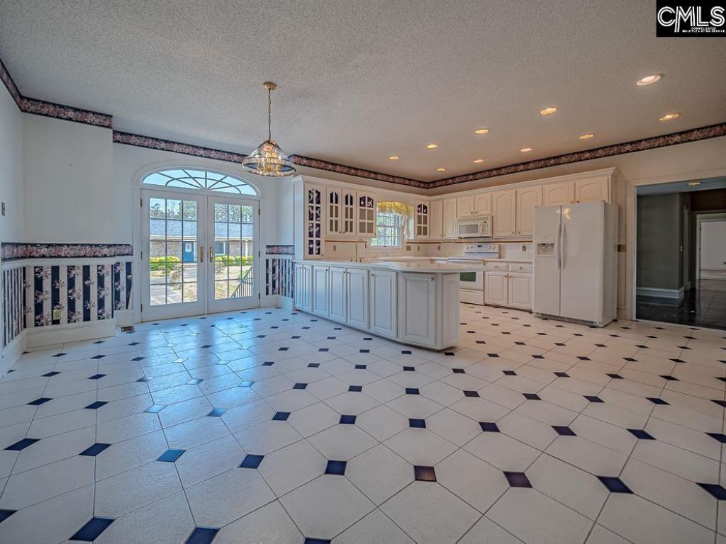 2219 Kings Mountain Drive  Photo 24