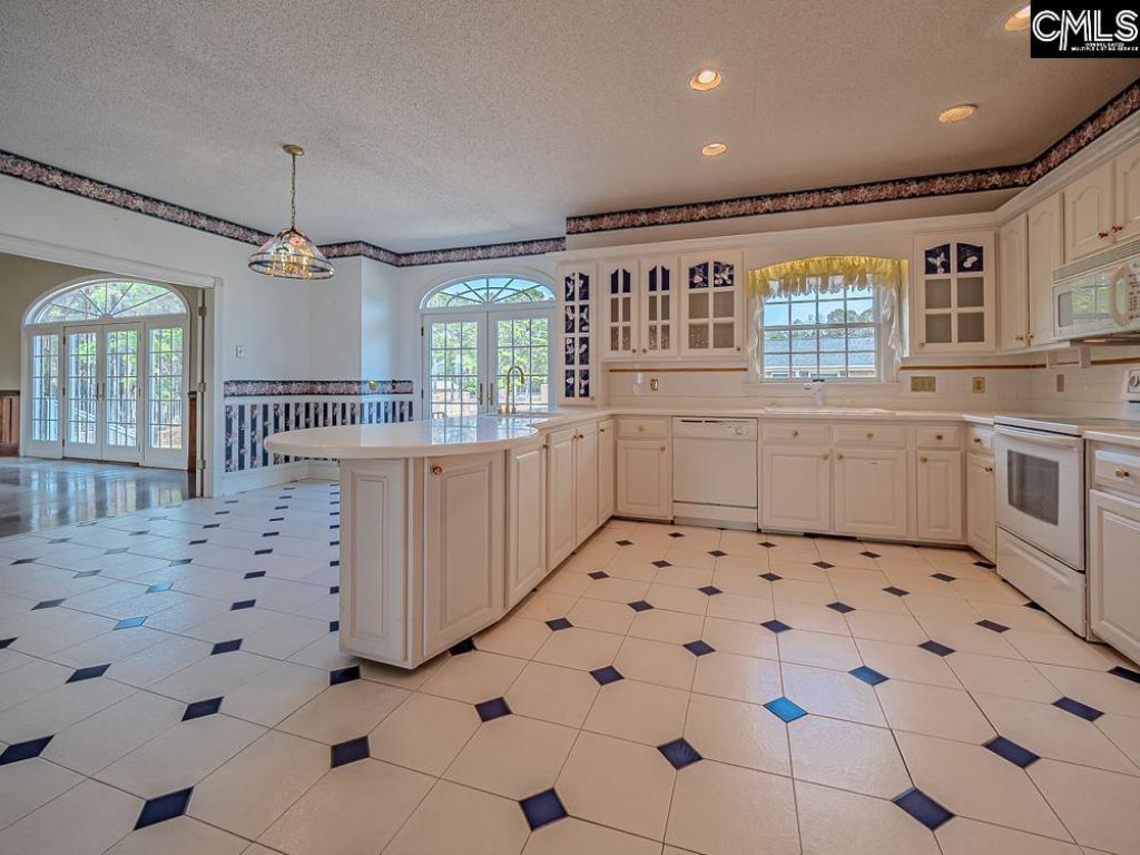 2219 Kings Mountain Drive  Photo 26