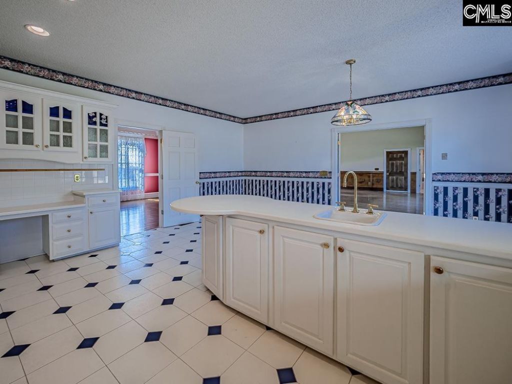 2219 Kings Mountain Drive  Photo 29