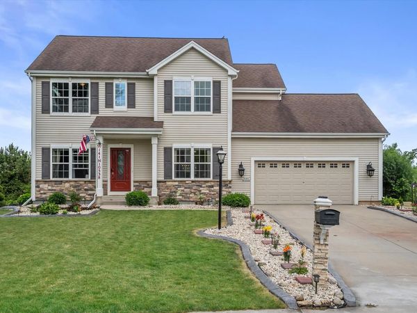 W141N10538 Wooded Hills DRIVE, Germantown, WI 53022