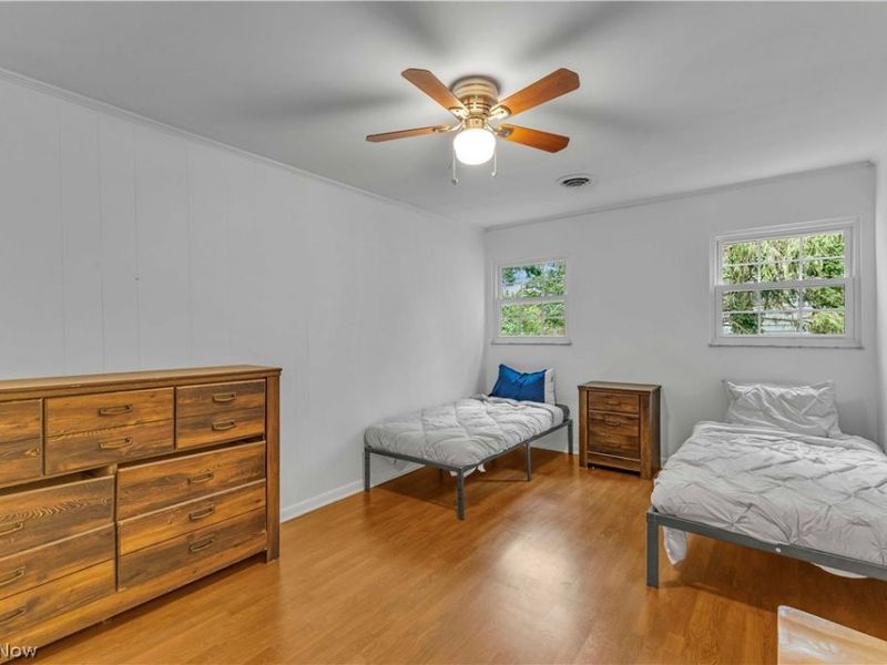 607 Castle Boulevard, Akron, OH 44313 Photo 19