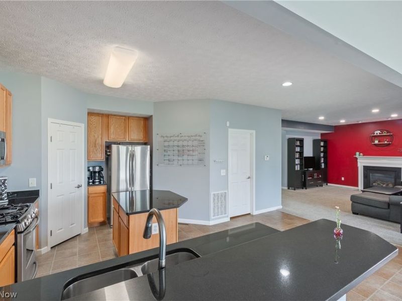 2489 Captens Street NE, Canton, OH 44721 Photo 12