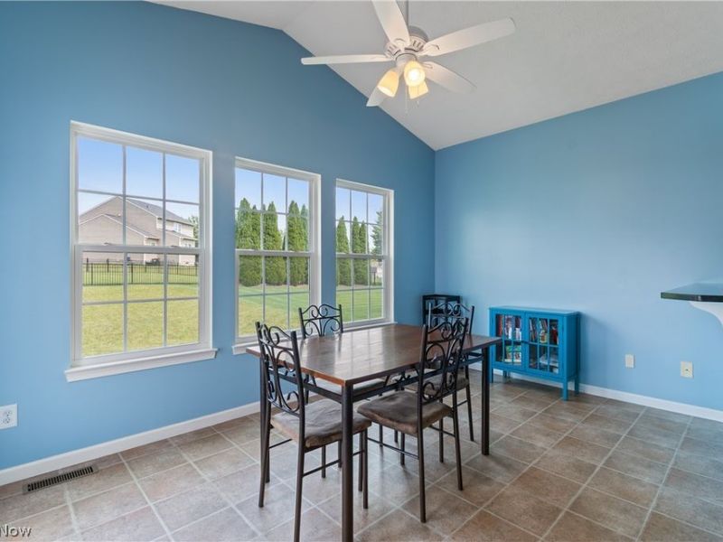 2489 Captens Street NE, Canton, OH 44721 Photo 13