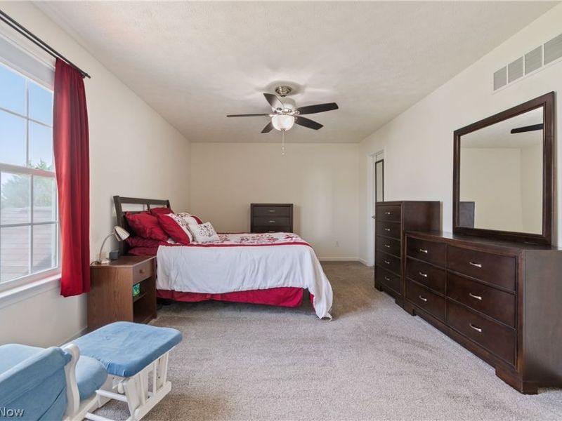 2489 Captens Street NE, Canton, OH 44721 Photo 16