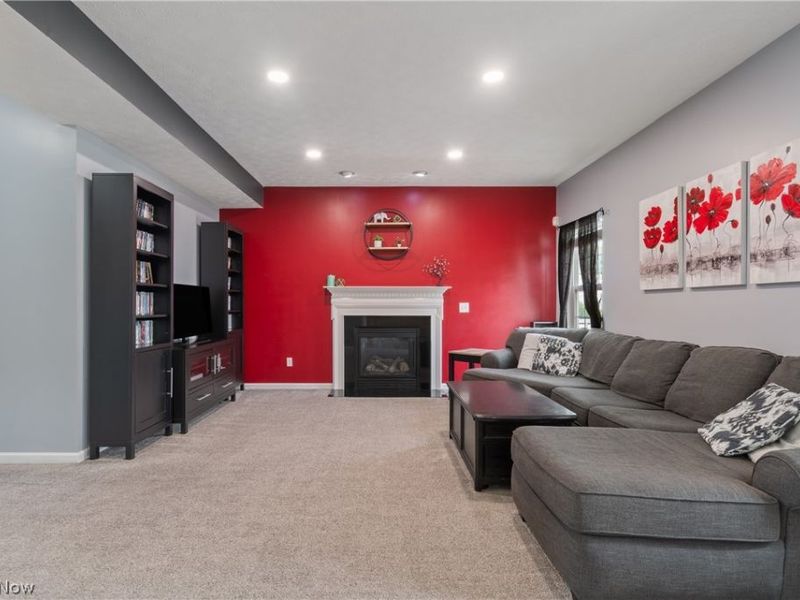 2489 Captens Street NE, Canton, OH 44721 Photo 4