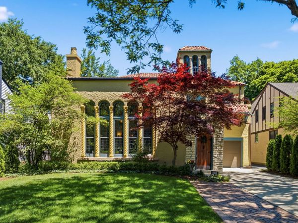 1010 Sheridan Road , Wilmette, IL 60091