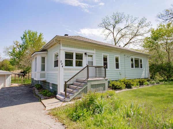 22W724 Saint Charles Road , Glen Ellyn, IL 60137