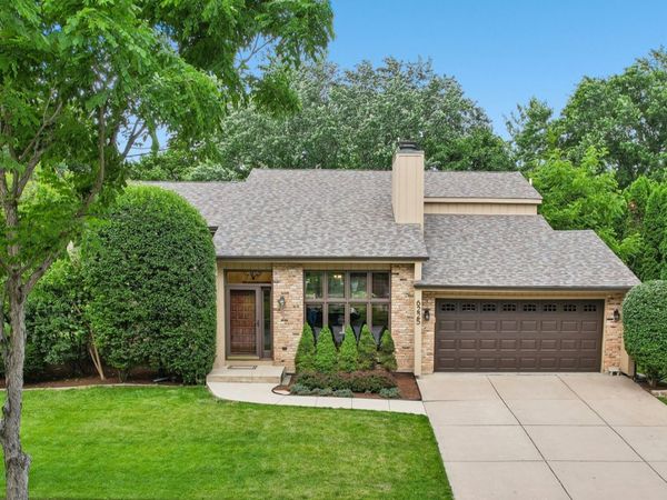 6225 Meyer Road , Woodridge, IL 60517