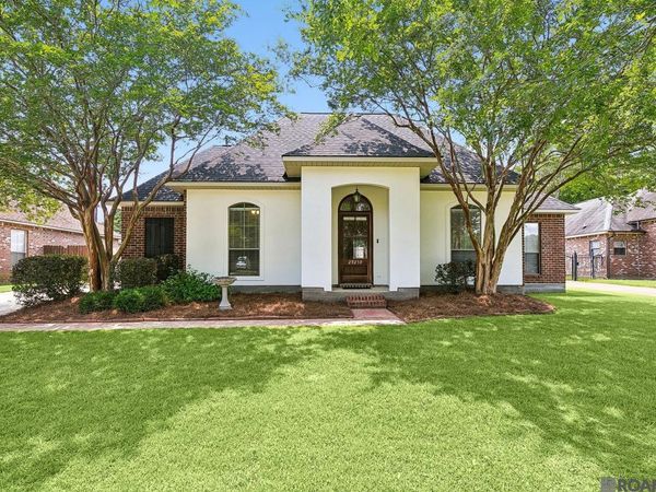 29259 Red Willow Dr, Denham Springs, LA 70726
