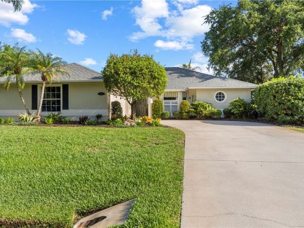 966 Gulfstream Avenue, Sebastian, FL 32958