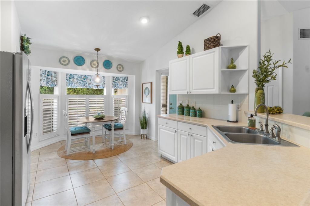 966 Gulfstream Avenue, Sebastian, FL 32958 Photo