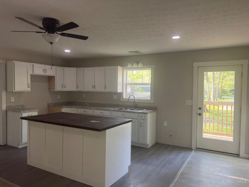12050 Beech Trail, Hillsboro, OH 45133 Photo 4