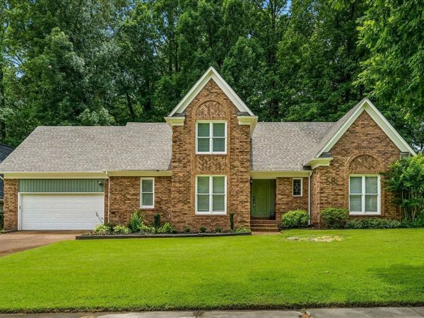 8671 BECKENHAM DR, Memphis, TN 38016