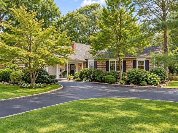 10 Rancher Place, Huntington, NY 11743