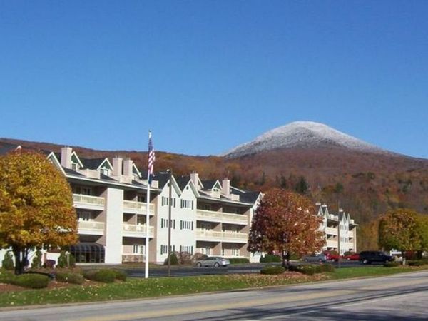 227 Main Street, Unit 201, Lincoln, NH 03251