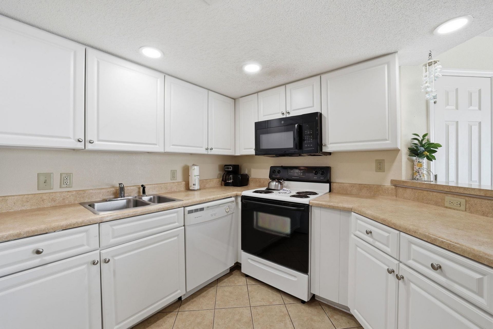 2501 S Ocean Blvd.  Photo 12