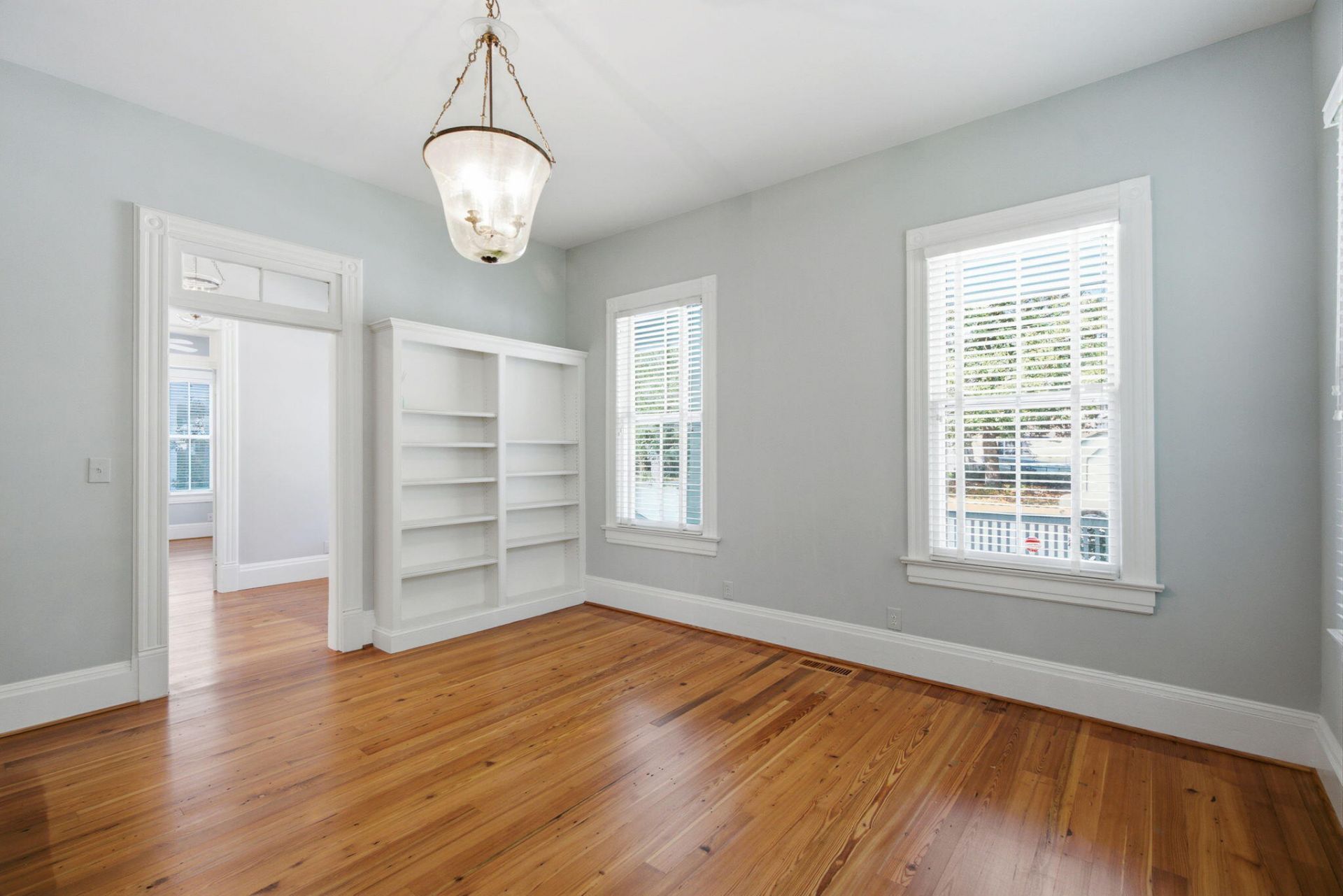 328 Bennett Street Photo 10