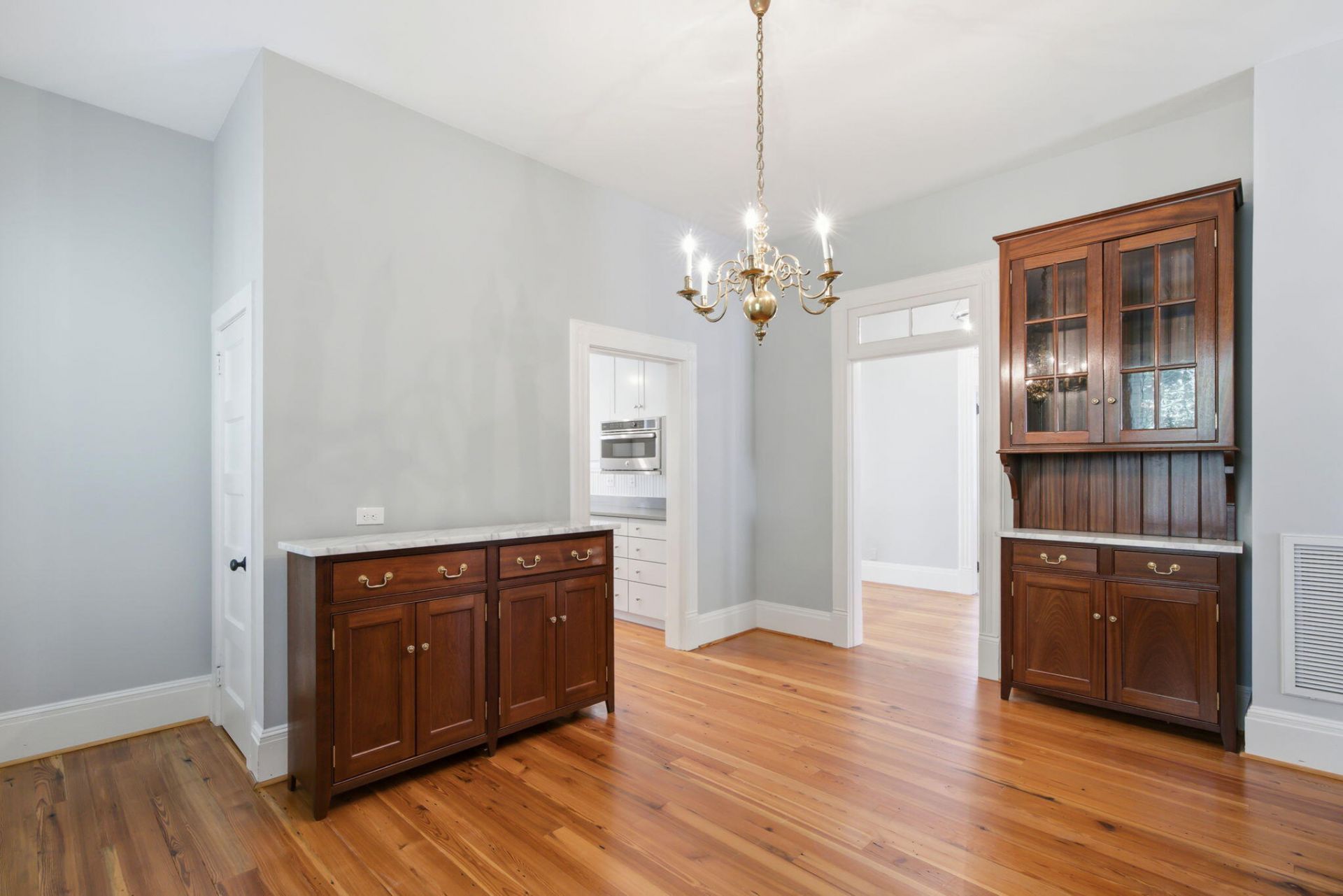 328 Bennett Street Photo 12