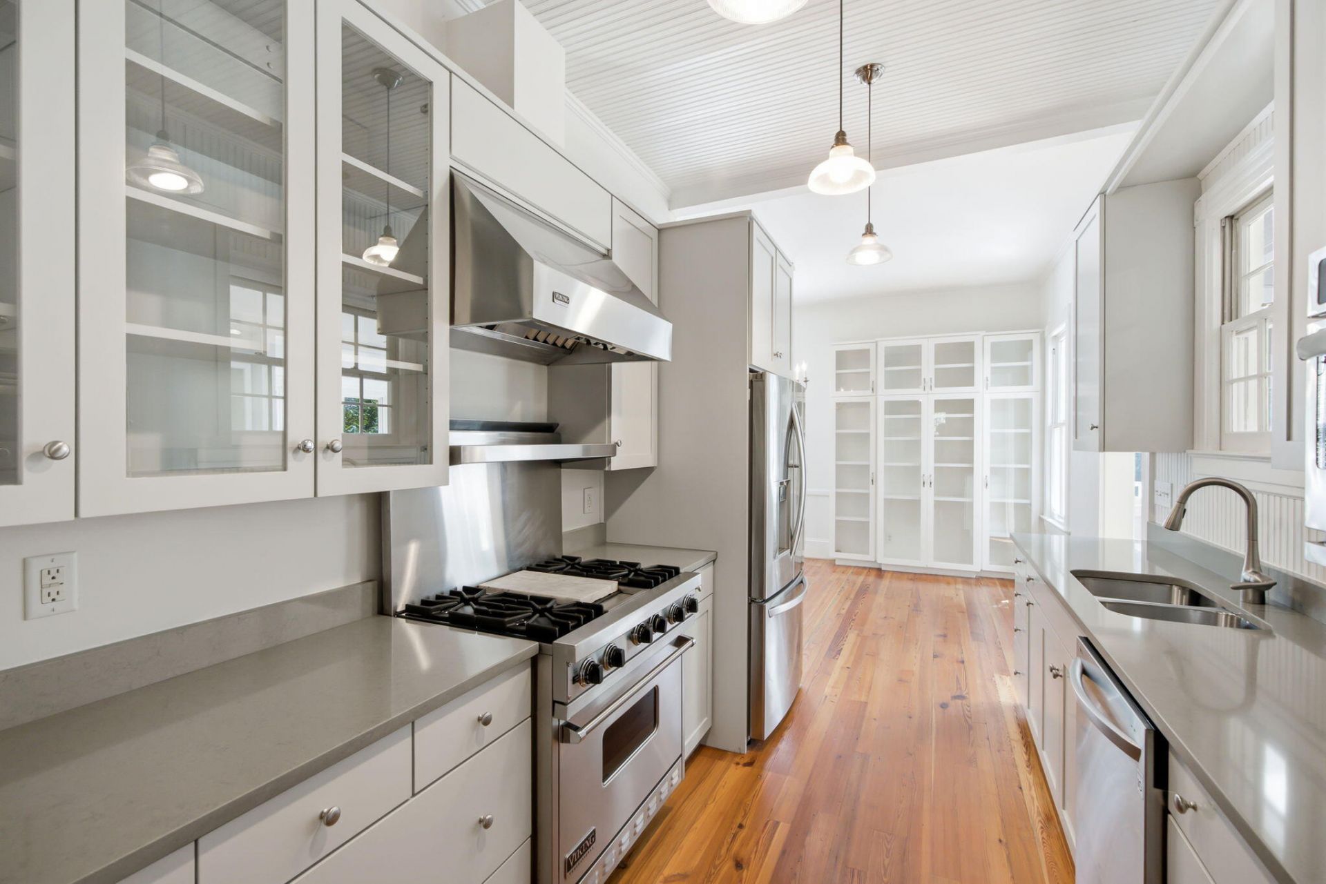 328 Bennett Street Photo 14