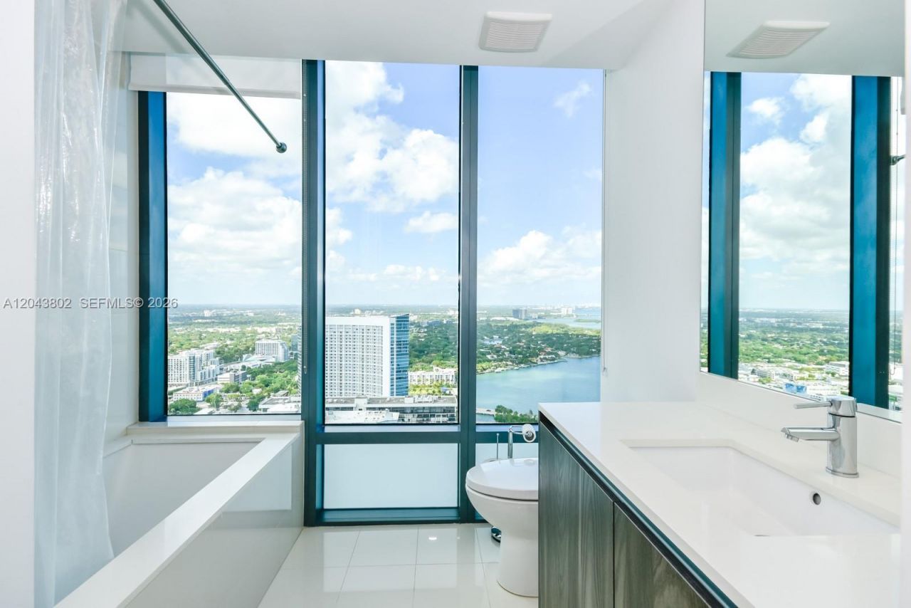 3131 NE 7th Ave, Unit 4406, Miami, FL 33137 Photo