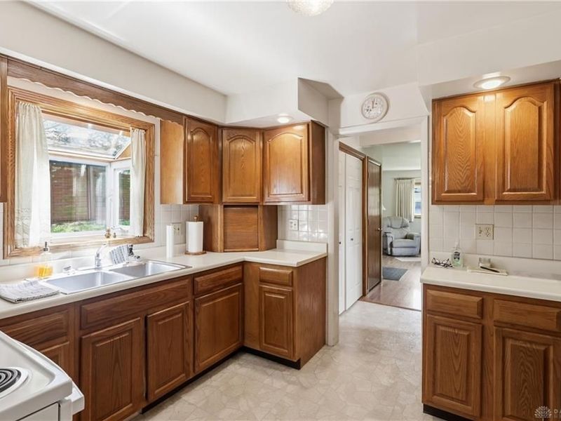 3059 Troehler Road, Springfield, OH 45505 Photo 14