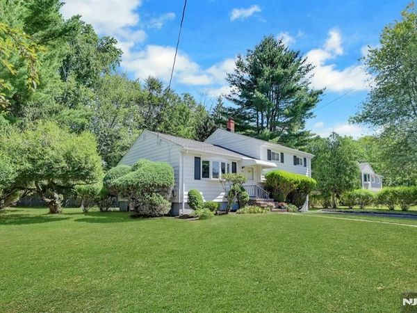 103 Primrose Lane, CLOSTER, NJ 07624