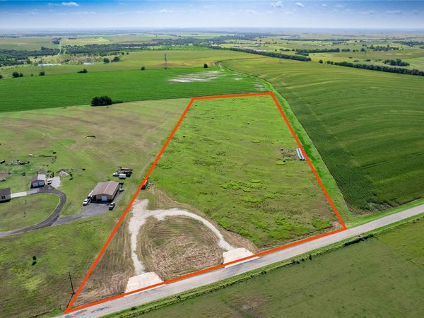 500 County Rd 161, Granger, TX 76530