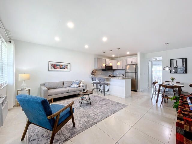 410 Chatham T, West Palm Beach, FL 33417 Photo