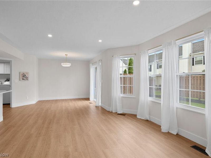 21872 Addington Boulevard, Unit 15, Rocky River, OH 44116 Photo 5