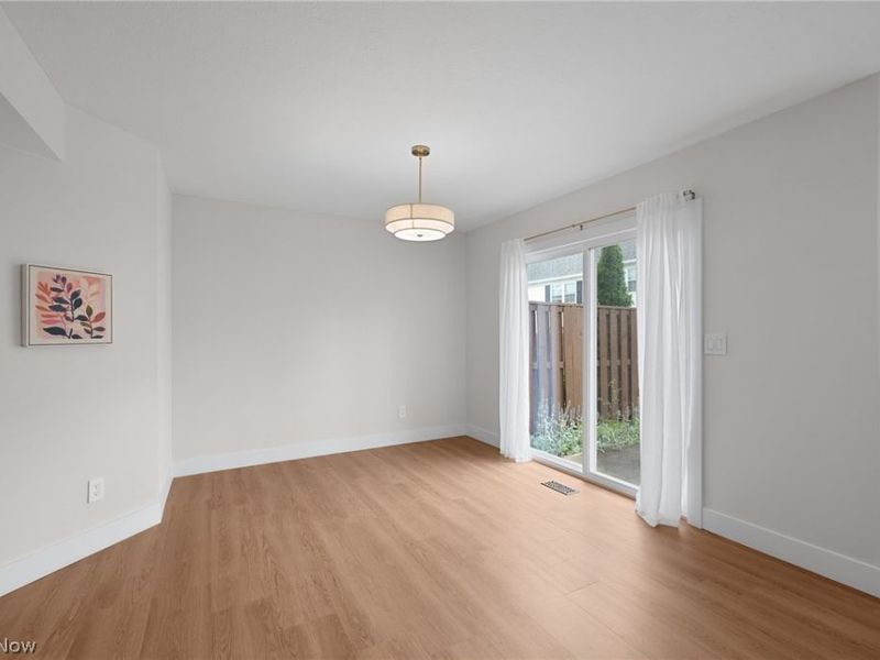 21872 Addington Boulevard, Unit 15, Rocky River, OH 44116 Photo 7