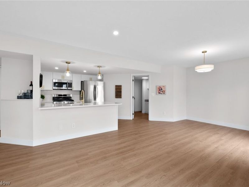 21872 Addington Boulevard, Unit 15, Rocky River, OH 44116 Photo 9