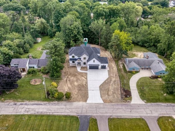 25428 Bryden Road, Beachwood, OH 44122