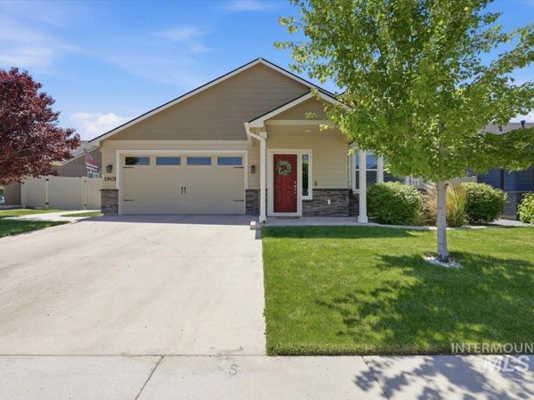 1901 E John Deere St, Kuna, ID 83634