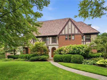 133 W Hadley Road, Oakwood, OH 45419