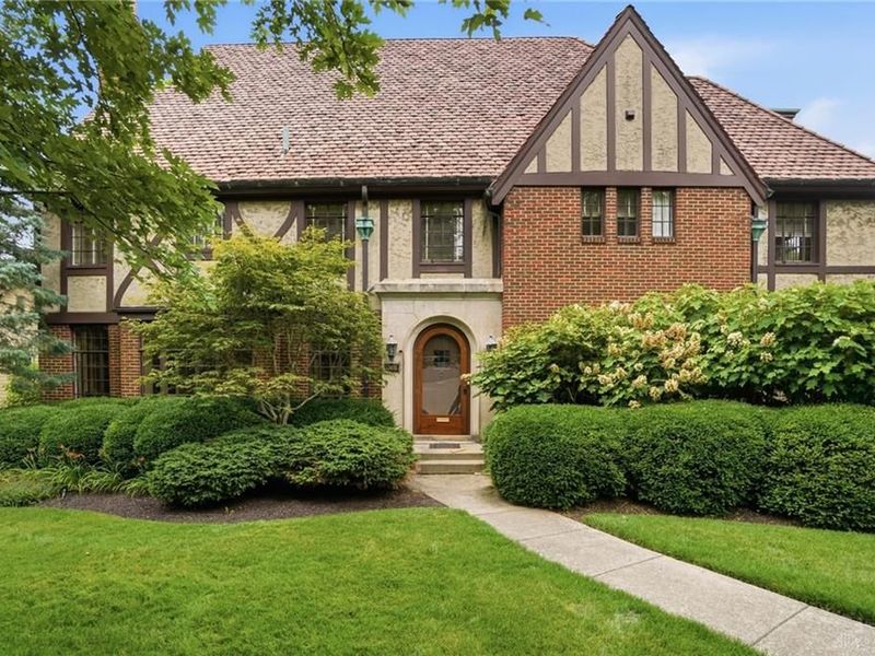 133 W Hadley Road, Oakwood, OH 45419 Photo 3