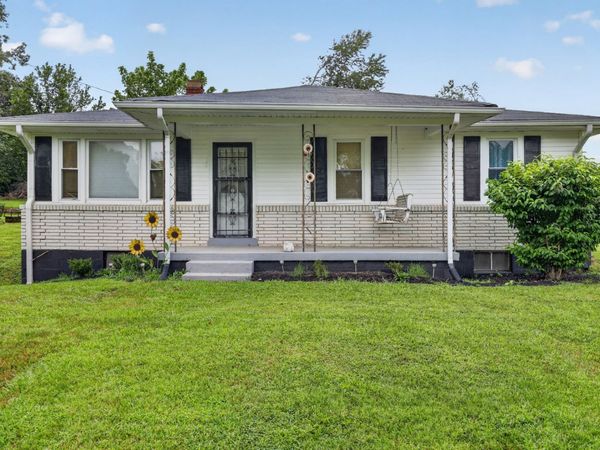 205 Williams Rd, Westmoreland, TN 37186