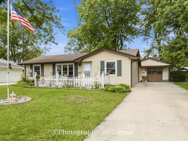 28 Jordan Drive, Bourbonnais, IL 60914