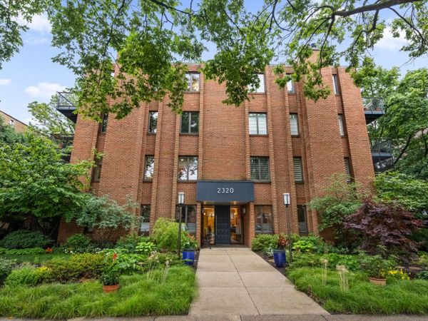 2320 Central Street , Unit 401, Evanston, IL 60201