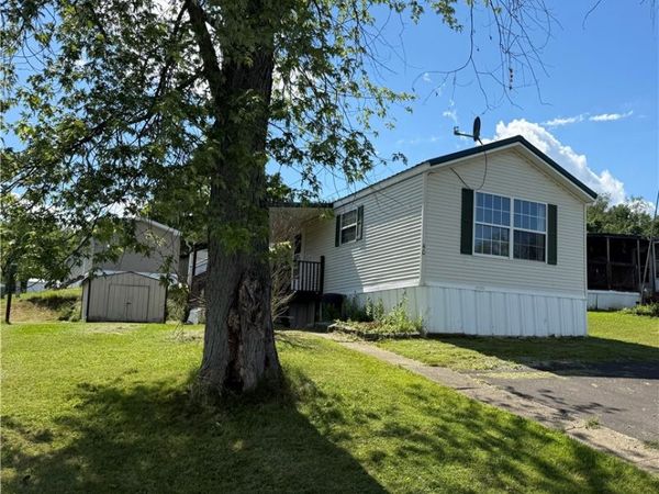 40 Mobile Rd, Washington, PA 15301