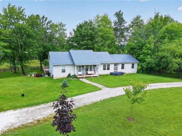 2947 Sheffield Road , Jefferson, OH 44047