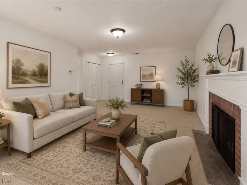 2885 Pease Drive, Unit 303, Rocky River, OH 44116 Photo 4