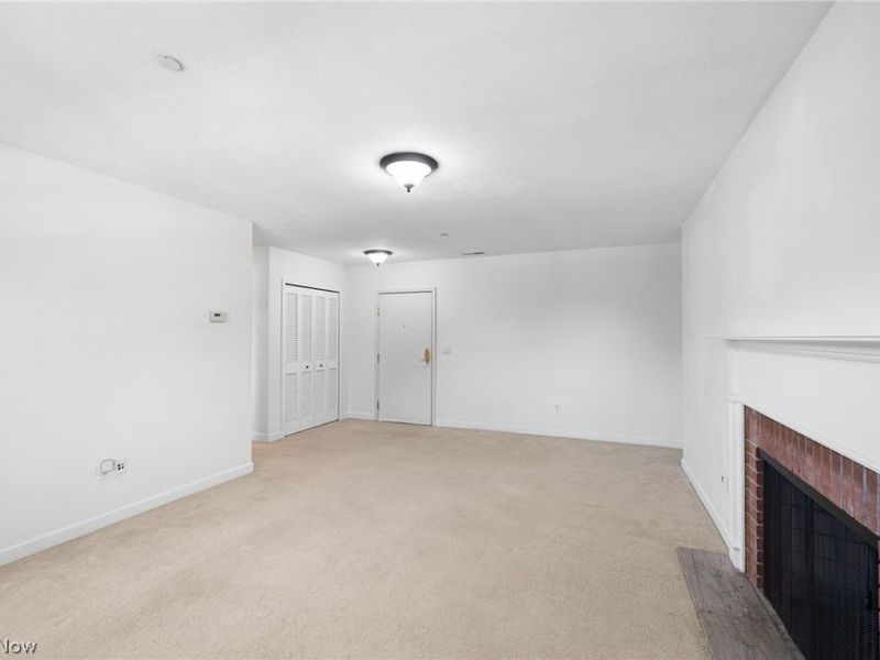 2885 Pease Drive, Unit 303, Rocky River, OH 44116 Photo 5