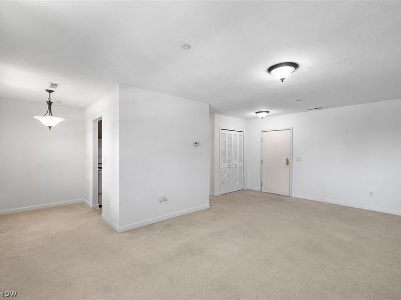 2885 Pease Drive, Unit 303, Rocky River, OH 44116 Photo 7