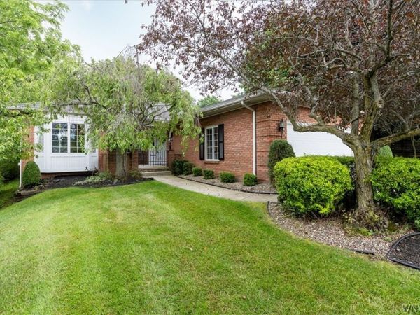 30 Hampton Hill Drive , Buffalo, NY 14221