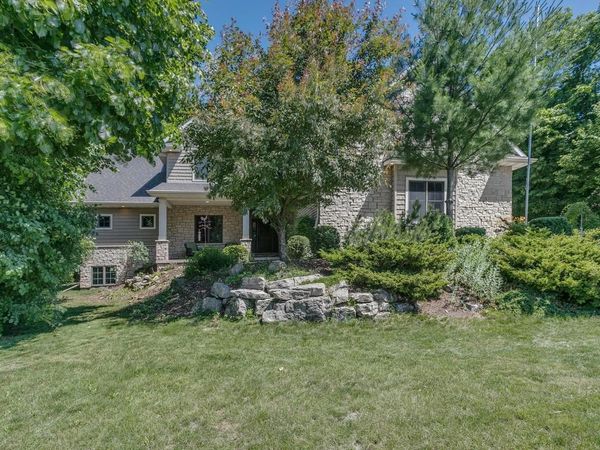 1387 RADCLIFF ROAD, Neenah, WI 54956