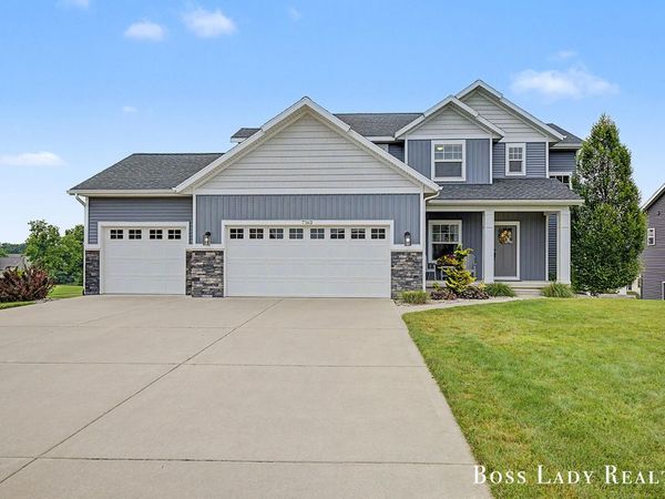 7162 Crimson Court, Hudsonville, MI 49426