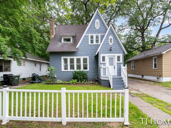 1031 Ada Avenue, Muskegon, MI 49442