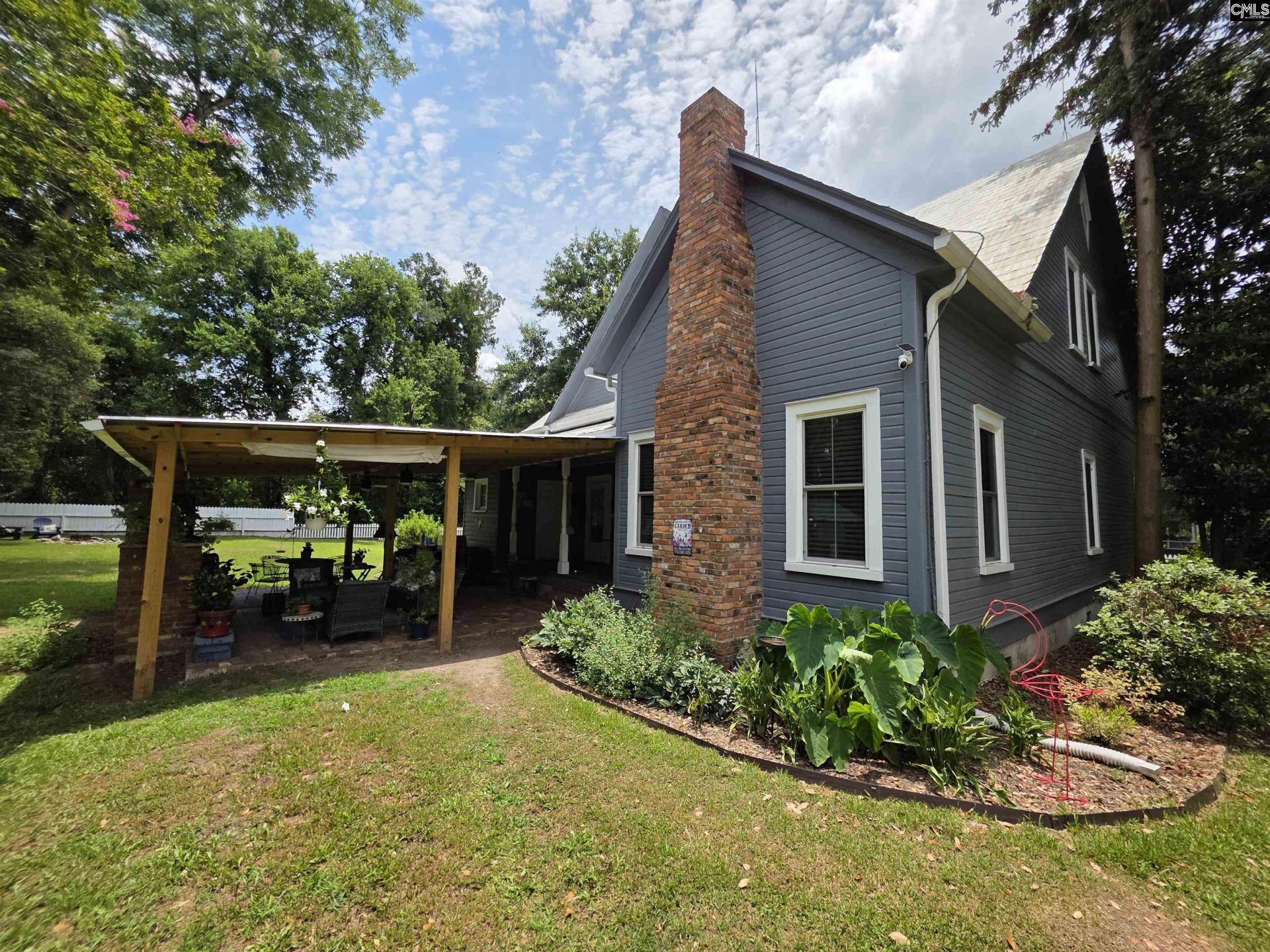 295 W 1st Street Photo 64