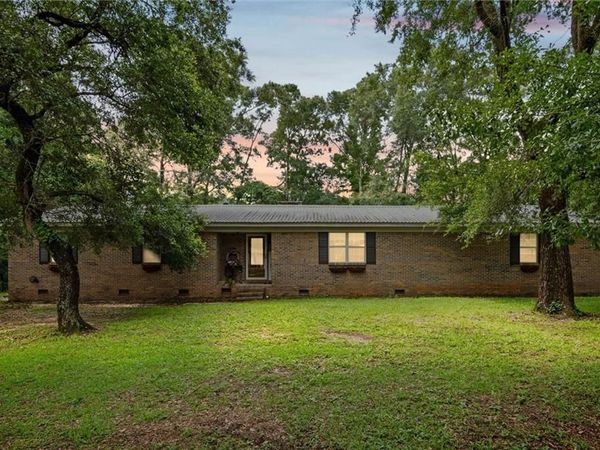 10751 Longview Drive S, Grand Bay, AL 36541